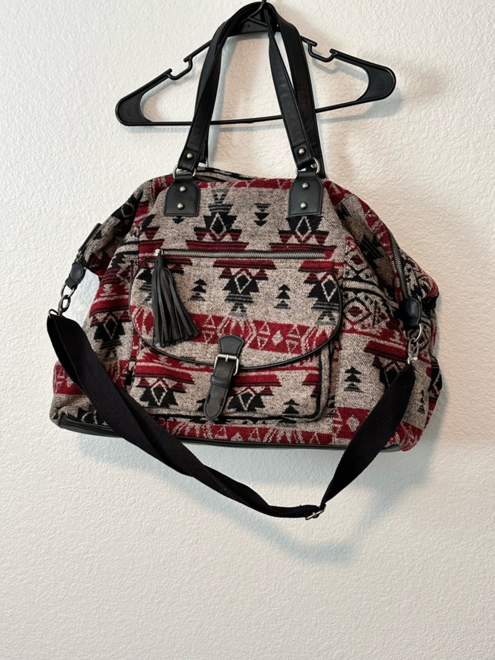 Tribal Pattern Canvas Tote Bag with Tassel - Red/Black